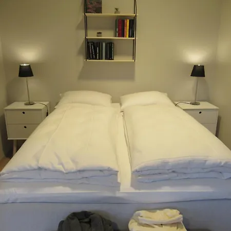 Housing - Prismen 4*